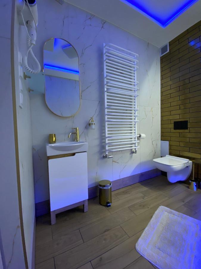 Apartament "Love" Centrum Z Duza Wanna Dla Dwojga Гнезно Екстер'єр фото